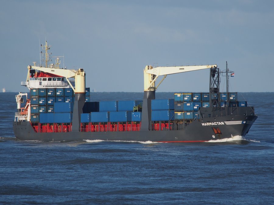 Transit: BOSFOR               entering English South Coast at The Dover Strait