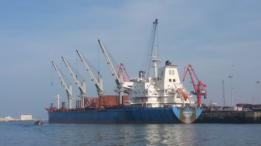 Transit: BAM TRITON           entering English South Coast at The Dover Strait