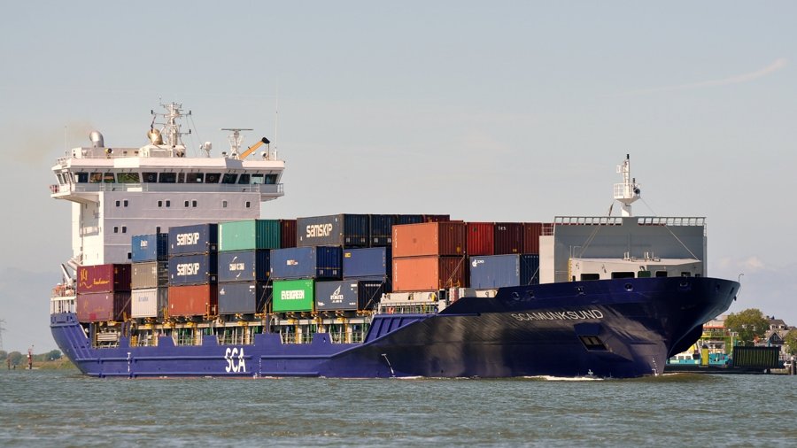 Teeside Departure: HANSA MUNKSUND      