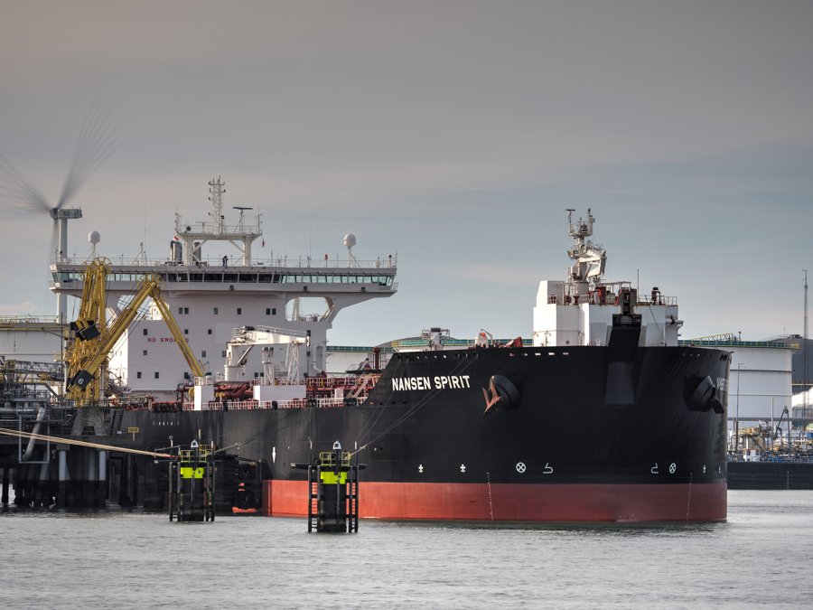  Irish Sea - MARAN NANSEN         transiting Irish Sea West of Man