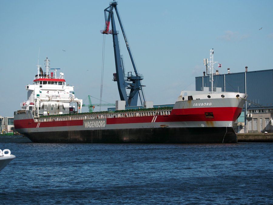 Transit: ERIEBORG             entering English South Coast at The Dover Strait