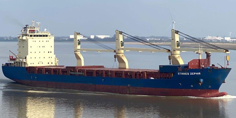 Transit: STINNES ZEPHIR entering English South Coast at The Dover Strait