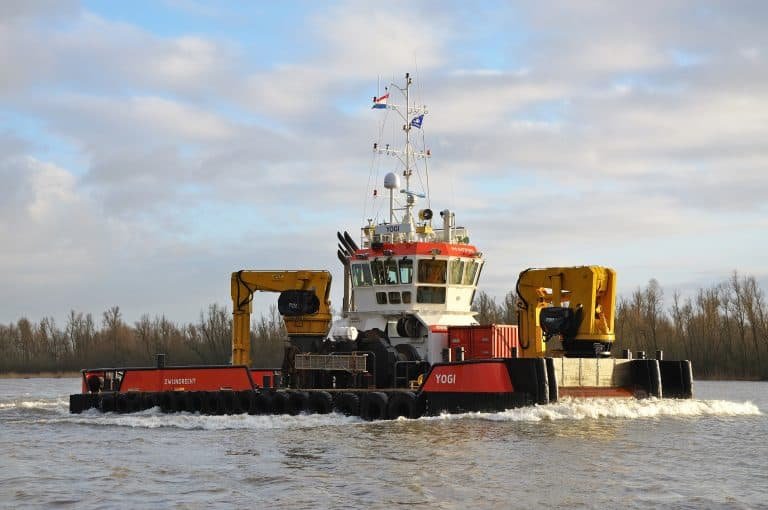 Transit: YOGI                 entering English South Coast at The Dover Strait