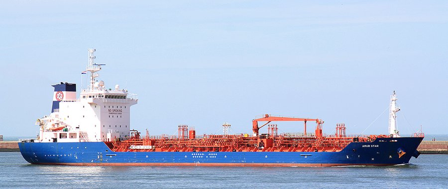  Scottish West Coast - AMUR STAR            transiting Sea of the Hebrides