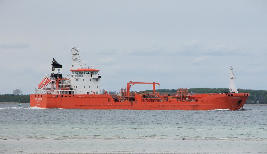 Transit: JOHANN ESSBERGER entering English South Coast at The Dover Strait