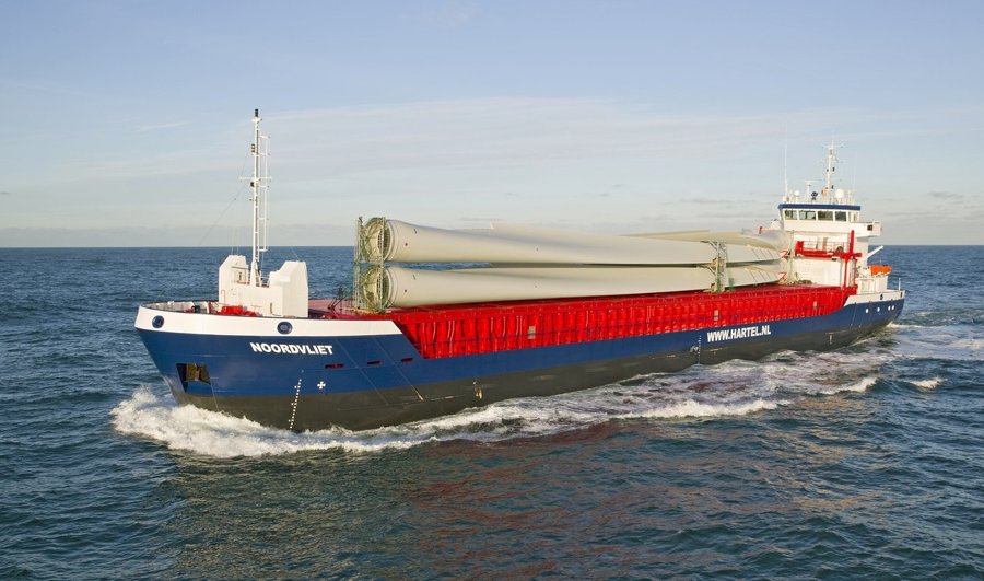 Transit: NOORDVLIET entering English South Coast at The Dover Strait