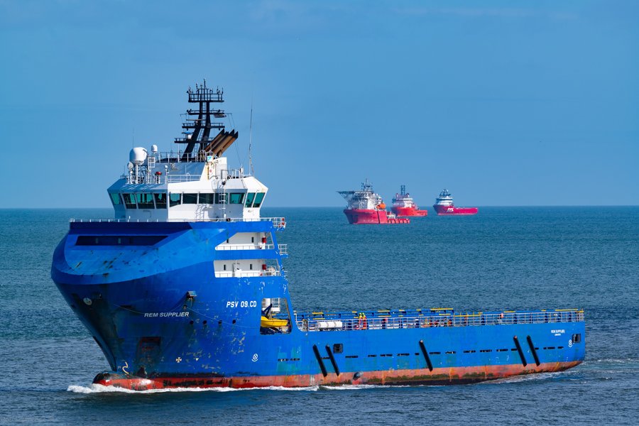  Scottish East Coast - REM SUPPLIER         transiting Aberdeenshire Coast