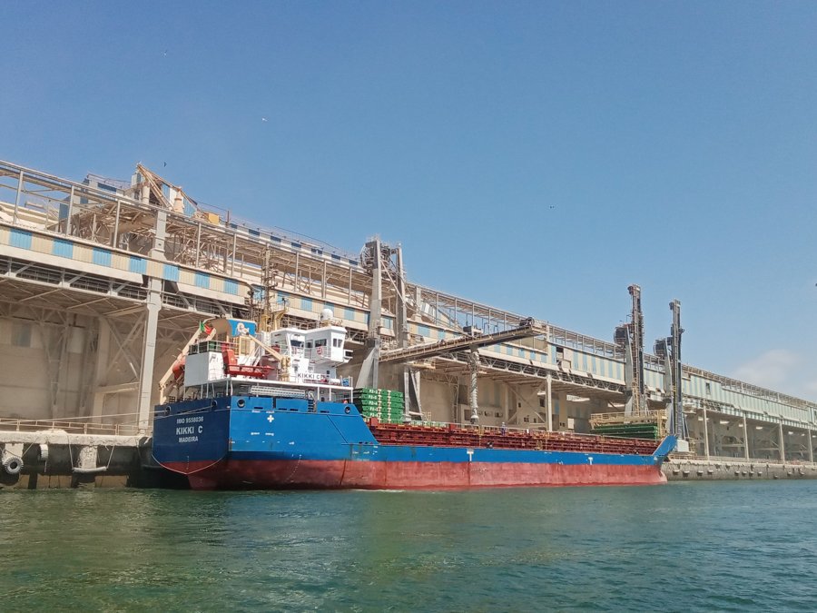 Transit: KIKKI C              entering English South Coast at The Dover Strait