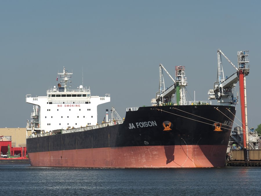 Transit: JIA FOISON           entering English South Coast at The Dover Strait
