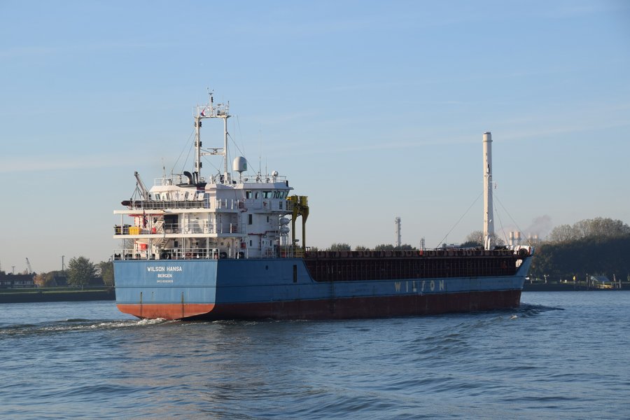 Transit: WILSON HANSA         entering English South Coast at The Dover Strait