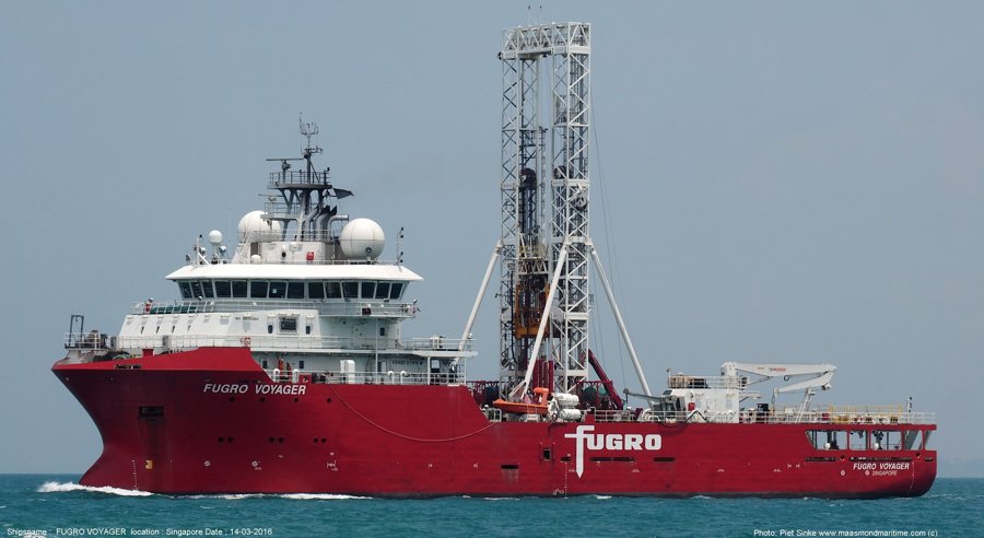  Irish Sea - FUGRO VOYAGER transiting Irish Sea West of Man