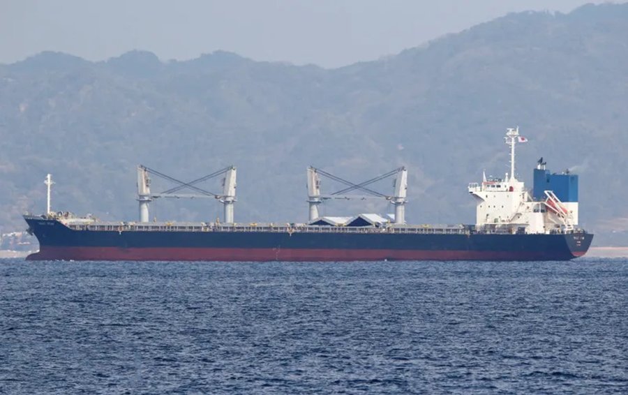 Transit: TRUST STAR           entering English South Coast at The Dover Strait