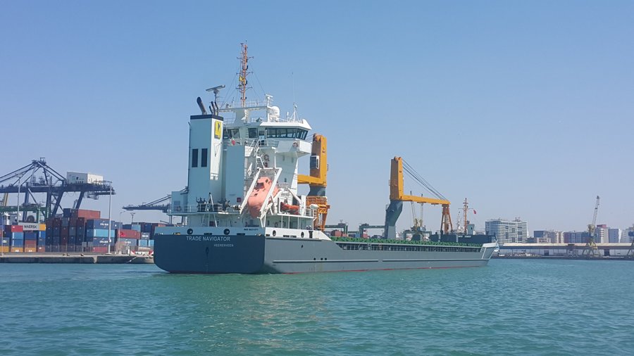 Transit: TRADE NAVIGATOR entering English South Coast at The Dover Strait