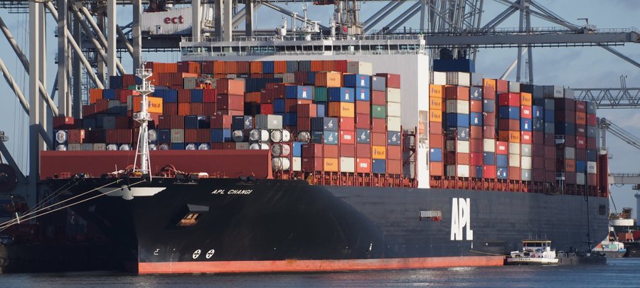 Transit: APL CHANGI entering English South Coast at The Dover Strait