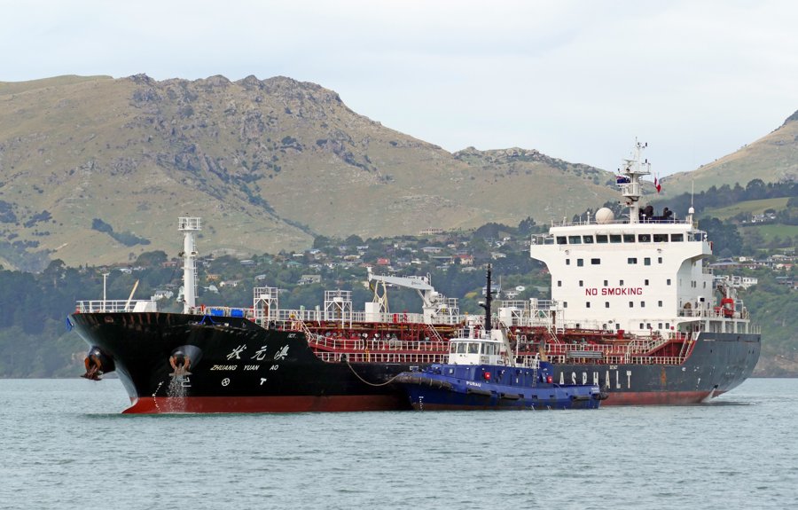 Transit: ZHUANG YUAN AO       entering English South Coast at The Dover Strait