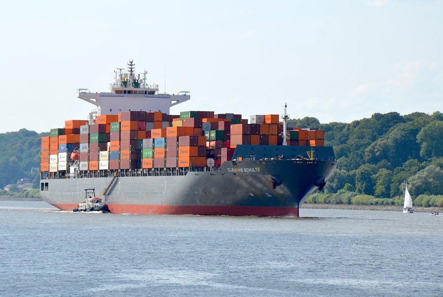 Transit: CLEMENS SCHULTE      entering English South Coast at The Dover Strait