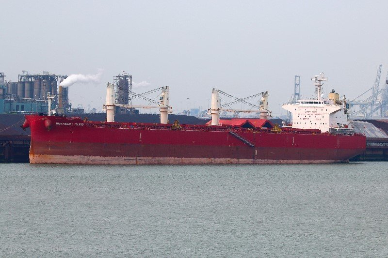 Transit: NIGHTINGALE ISLAND   entering English South Coast at The Dover Strait