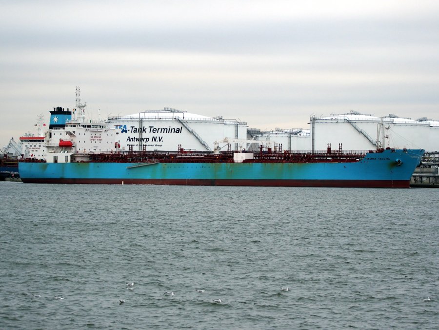 Transit: MAERSK TRIESTE       entering English South Coast at The Dover Strait