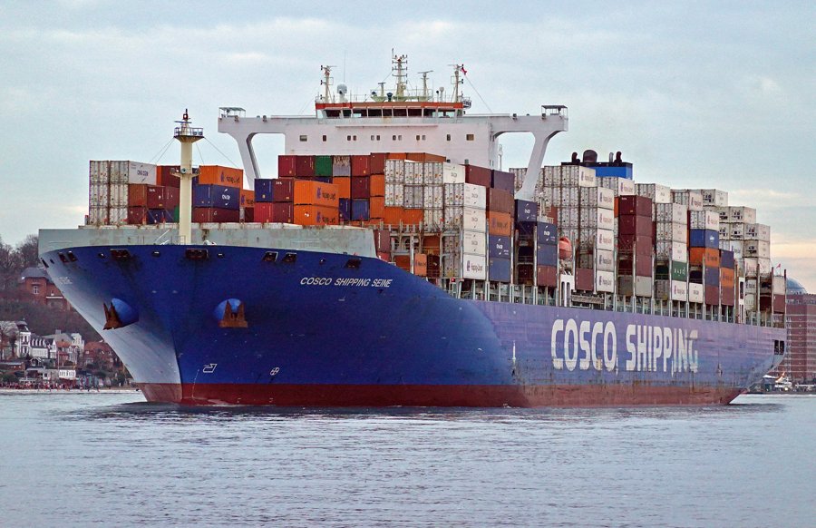 Thames Departure: COSCO SHIPPING SEINE