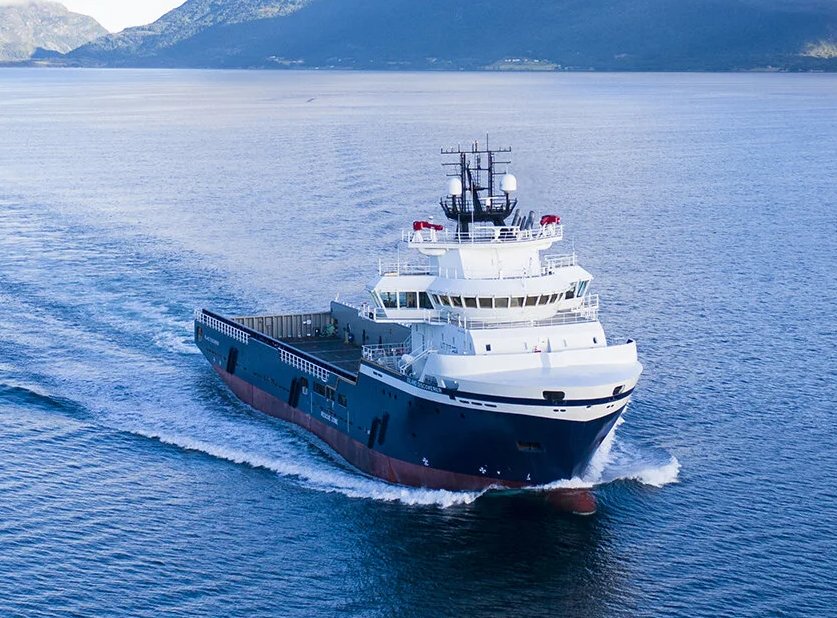  Scottish East Coast - ACE DISCOVERER       transiting Forth & Tay Coast