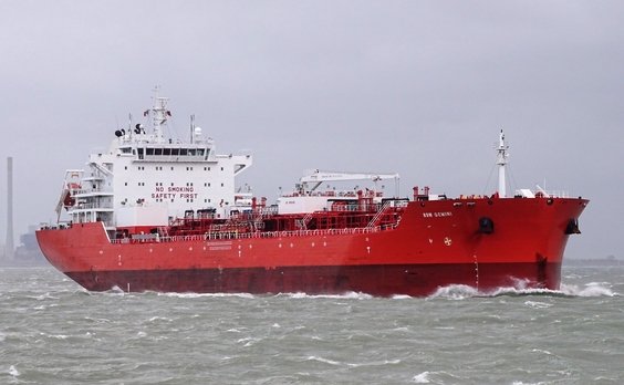 Transit: BOW GEMINI           entering English South Coast at The Dover Strait