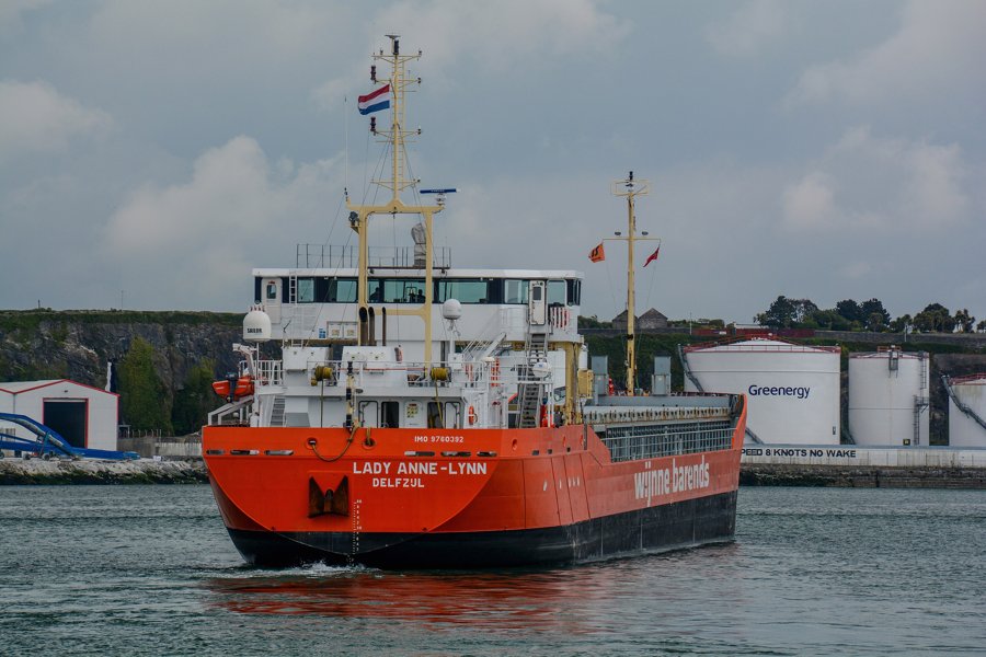  Irish Sea - LADY ANNE-LYNN       transiting Irish Sea off Dublin