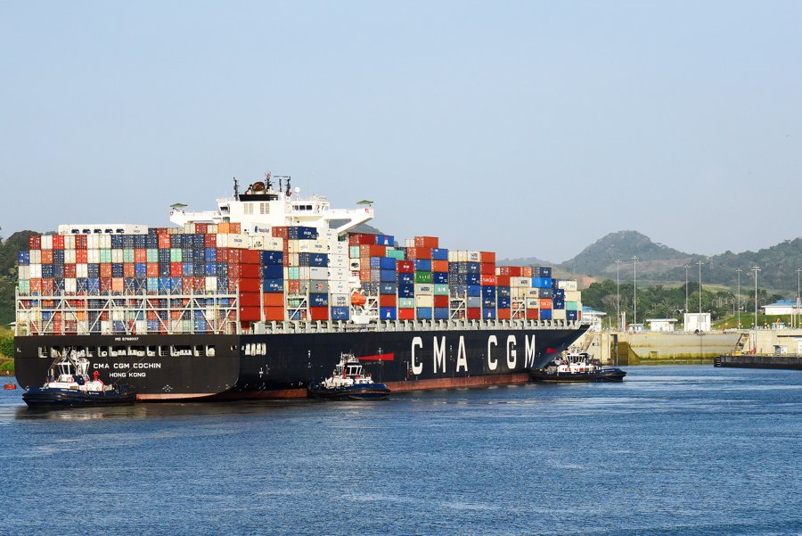 Transit: LAEM CHABANG EXPRESS entering English South Coast at The Dover Strait
