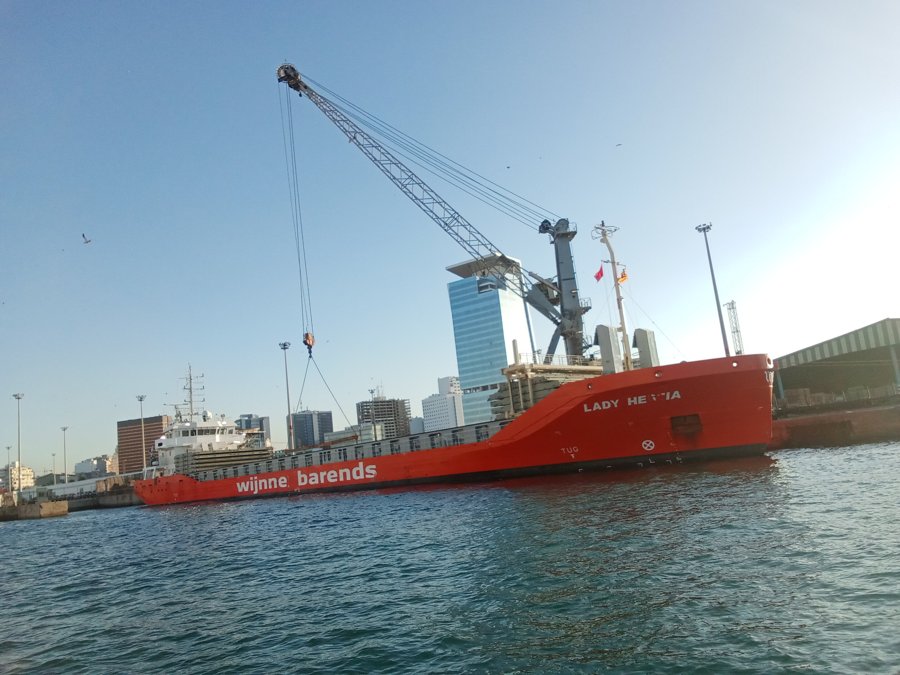 Transit: LADY HESTIA          entering English South Coast at The Dover Strait