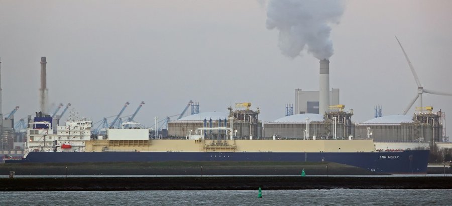  Irish Sea - LNG MERAK transiting St Georges Channel