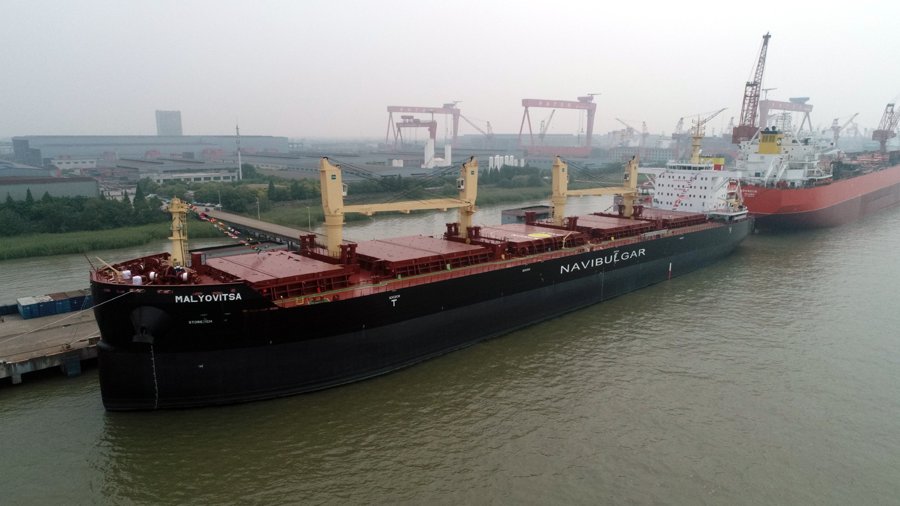 Transit: MALYOVITSA           entering English South Coast at The Dover Strait