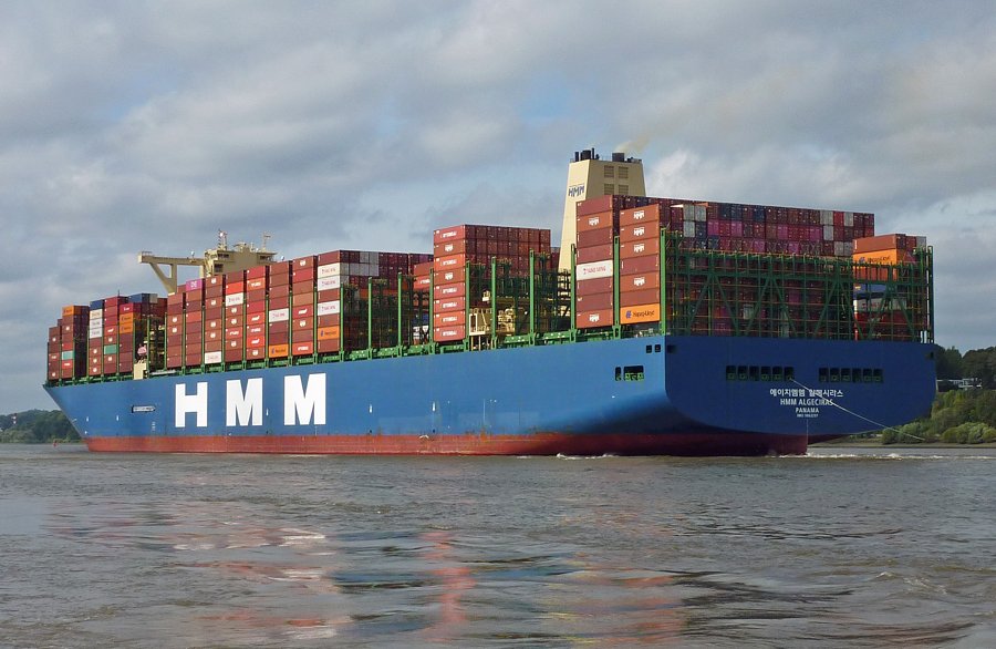 Transit: HMM ALGECIRAS        entering English South Coast at The Dover Strait