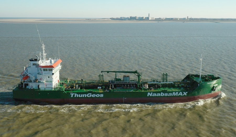  Irish Sea - THUN BRITAIN transiting Irish Sea off Wales