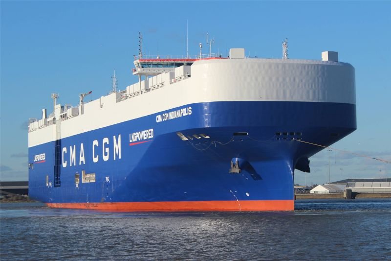 Transit: CMA CGM INDIANAPOLIS entering English South Coast at The Dover Strait