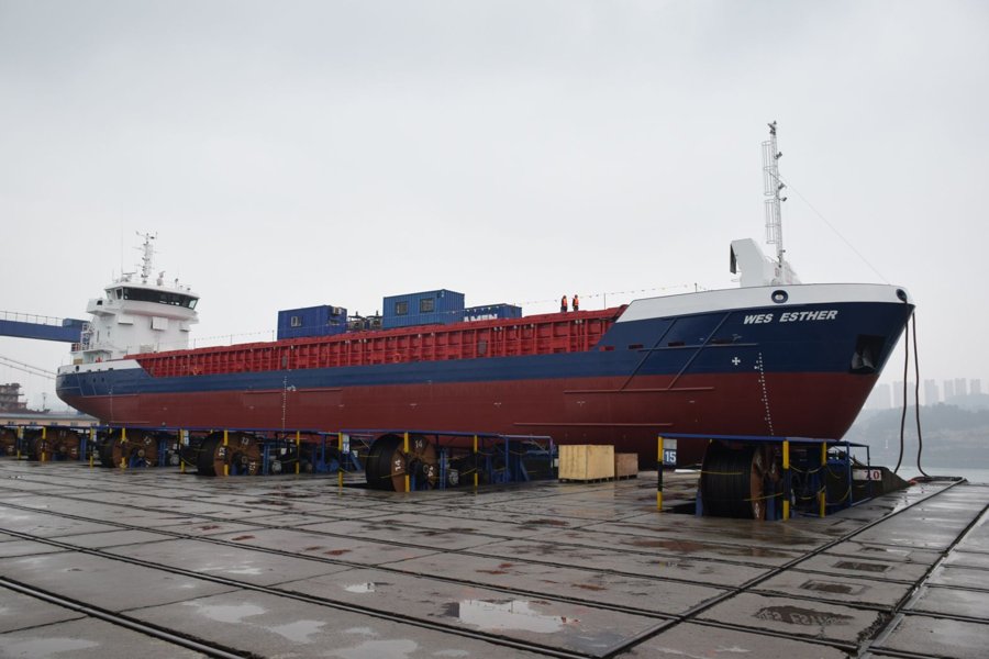 Transit: WES ESTHER           entering English South Coast at The Dover Strait