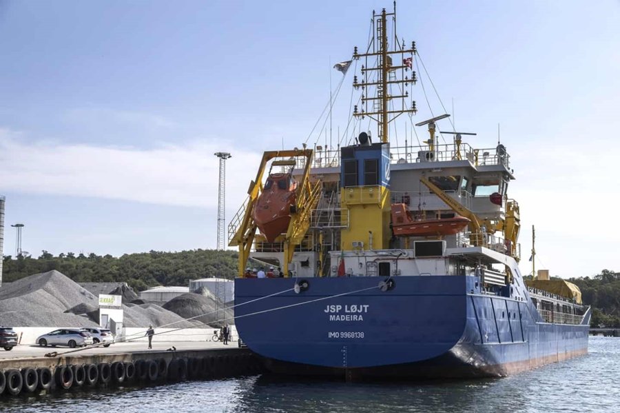 Humber Arrival: SOMMEN              