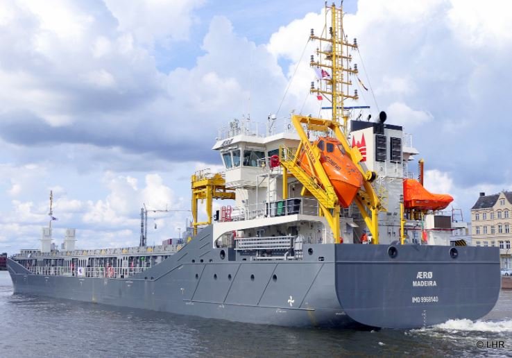 Transit: AEROE                entering English South Coast at The Dover Strait