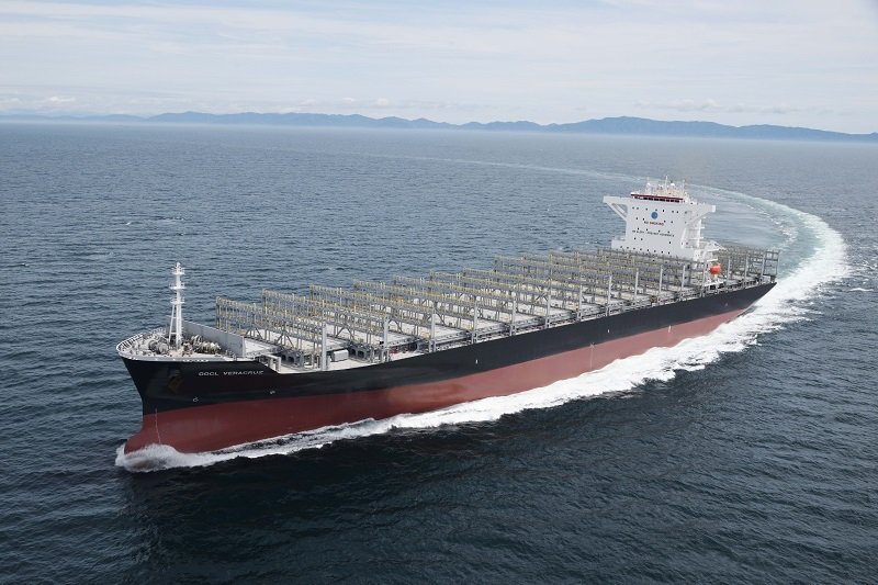 Transit: OOCL VERACRUZ        entering English South Coast at The Dover Strait