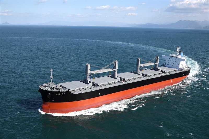 Transit: CECILIE F            entering English South Coast at The Dover Strait