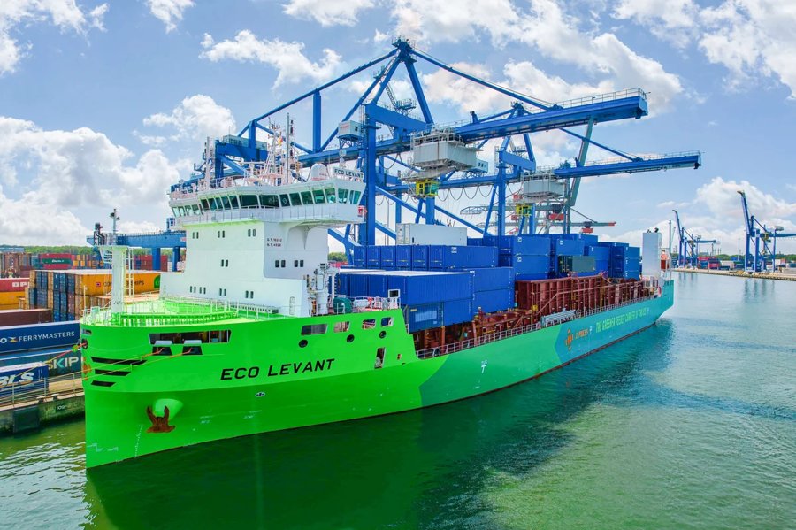 Transit: ECO LEVANT           entering English South Coast at The Dover Strait