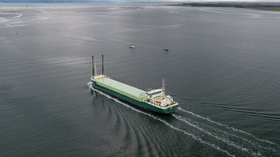 Transit: AMADEUS SAFFIER      entering English South Coast at The Dover Strait